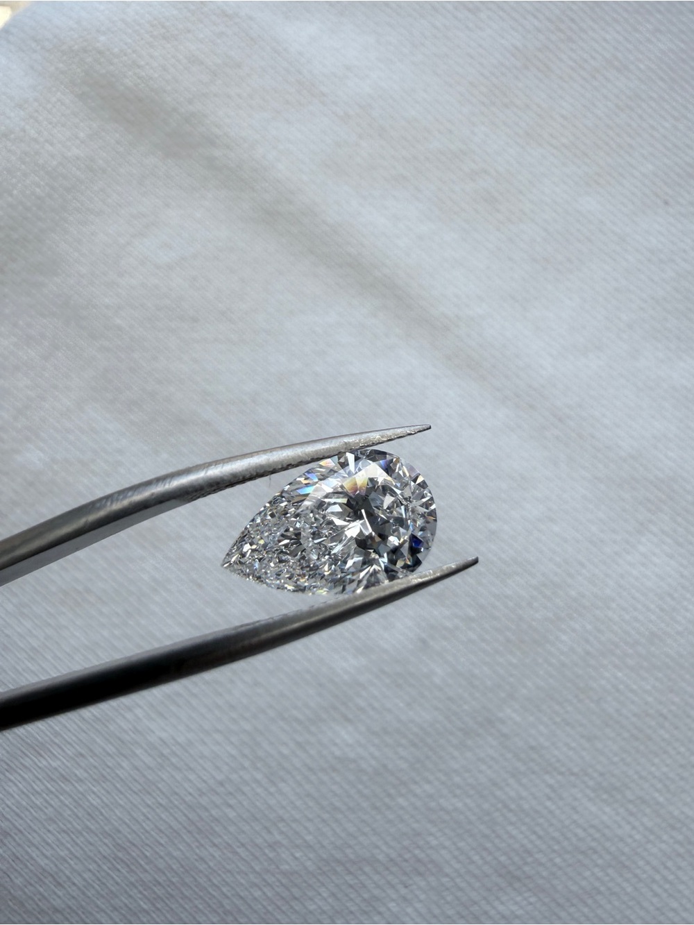 3.01 DVVS2 Pear Cut lab diamond IGI cert loose stone